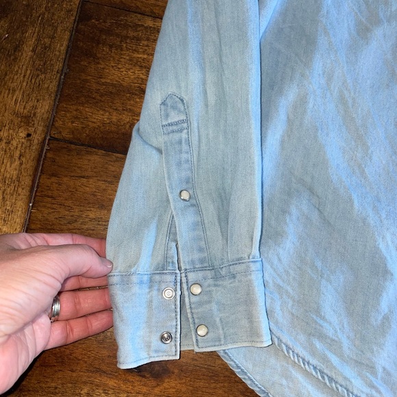 AERIE Blue Jean Shirt jacket - Picture 4 of 5